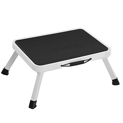 SONGMICS Step, Silla plegable, Acero, cumple con EN 14183, con alfombrilla de goma antideslizante, para baño, cocina, carga 150 kg, 37,5 x 26,5 x 17,5 cm, blanco GSL01WT